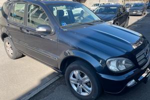 Mercedes-benz ML 270 turbodiesel cat CDI SE Leathe