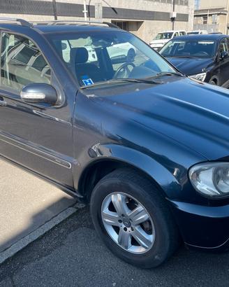 Mercedes-benz ML 270 turbodiesel cat CDI SE Leathe