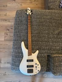 Ibanez sr300e