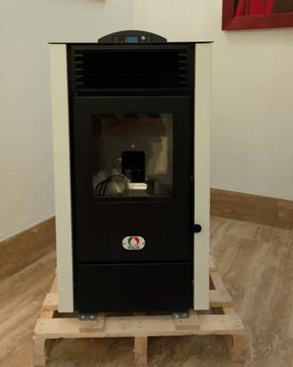 Stufa a pellet 10kw mod. CALIFORNIA (NUOVA!)