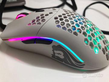 Mouse Glorious Model D bianco opaco