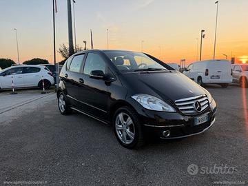 MERCEDES-BENZ A 150 BlueEFFICIENCY Avantgarde