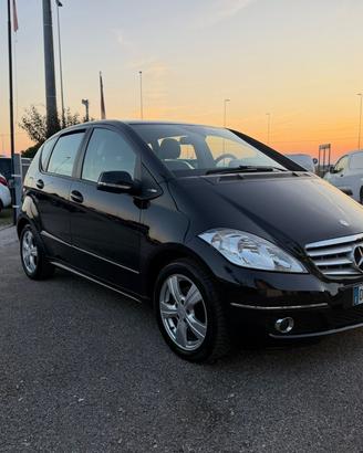MERCEDES-BENZ A 150 BlueEFFICIENCY Avantgarde