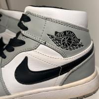 Air Jordan 1 Mid "Light smoke" taglia 40
