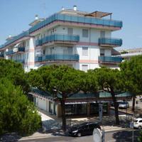 STAGIONE ESTIVA 4 POSTI P.ZZA MILANO