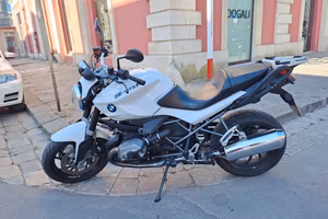 BMW R1200R bialbero dark white