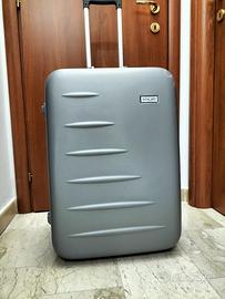valigia Roncato 65x45x30 fatto un viaggio euro 40 