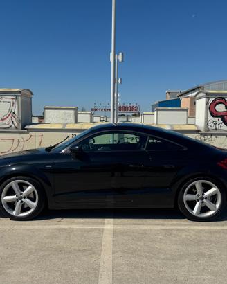 Audi TT Coupe 2.0 tfsi Advanced  S-Line #stock