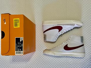 Nike Blazer Mid ’77 Vintage bianche con swoosh ros