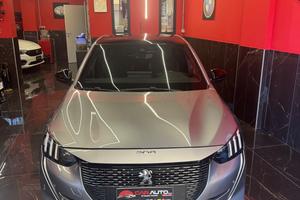 Peugeot 208 motore elettrico 136 CV 5 porte GT Pac