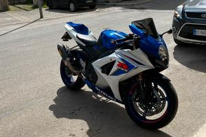 Suzuki GSXR 1000 K8