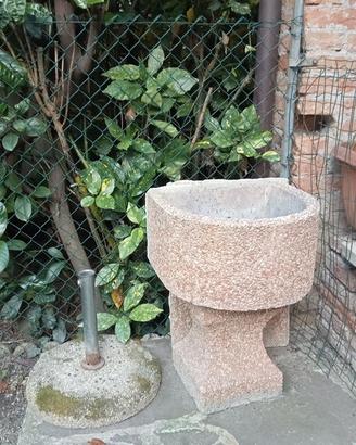 Fontanella e porta ombrellone