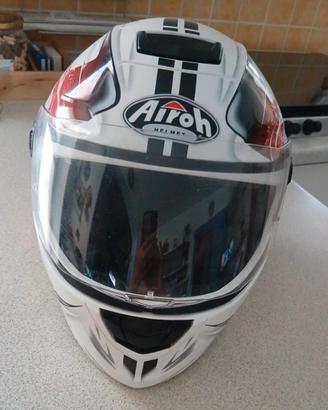 Casco integrale Airoh accessoriato
