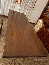 Tavolo in legno massiccio +  4 sedie vintage