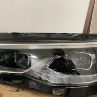 FARO VOLKSWAGEN GOLF  8