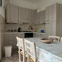 Curato e confortevole appartamento vicino al mare