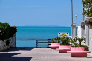 SAN VINCENZO 47 . trilo doppi servizi 50 mt mare