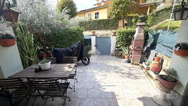 CASA SEMINDIPENDENTE A FUCECCHIO