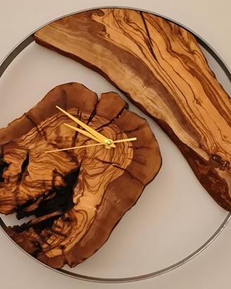 Orologio da parete in legno di ulivo