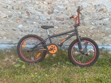 Bicicletta BMX