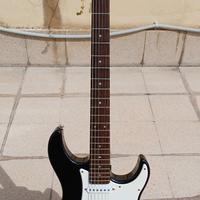 Chitarra elettrica Yamaha PAC 112J