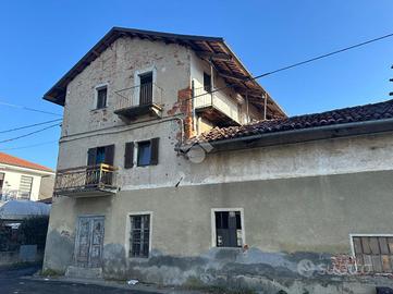 CASA SEMINDIPENDENTE A RIVAROLO CANAVESE