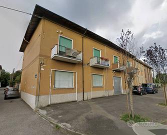 Immobile in asta di 105 m² con 4 locali e box auto