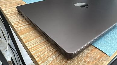 MacBook Pro 14″ M4 Pro RAM 48Gb, SSD 1TB Ex-Nuovo