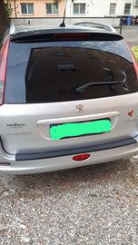 AUTO PEUGEOT USATA ANNO 2006
