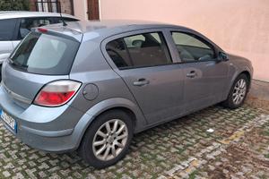 Opel Astra H
