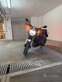 Honda CBR650 E-Clutch 2025, 800km