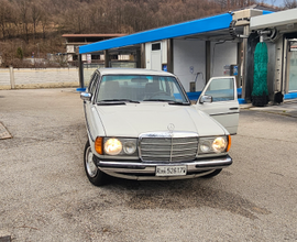 MERCEDES W123 200 del 1981