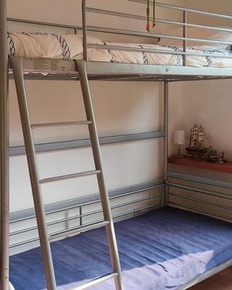 Letto a castello IKEA SVÄRTA in metallo 