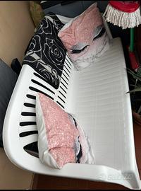 Panchina in plastica da giardino