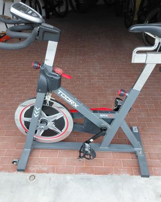 Spin Bike TOORX SRX-60.