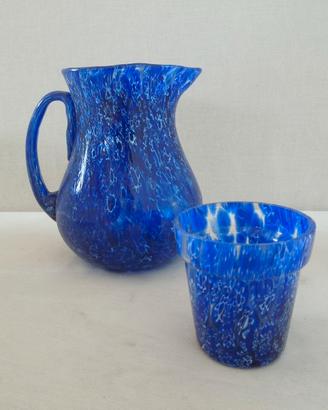 Servizio composto da caraffa con 6 bicchieri in ve