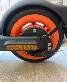 Monopattino elettrico xiaomi eletric scooter 4 go