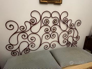 Testata letto in ferro battuto decorativo