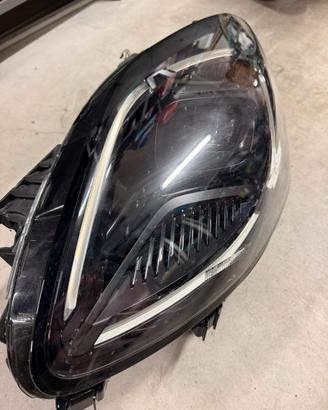 Fanale anteriore sinistro ford puma