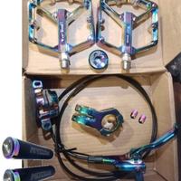 Kit per wheelie bike colore rainbow, tutto nuovo