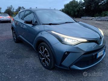 TOYOTA CH-R RESTYLING 2000 CILINDRATA 170 CV
