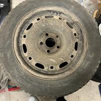 Gomme invernali con cerchi