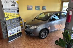 Lancia Ypsilon 900benz. Cambio automatico