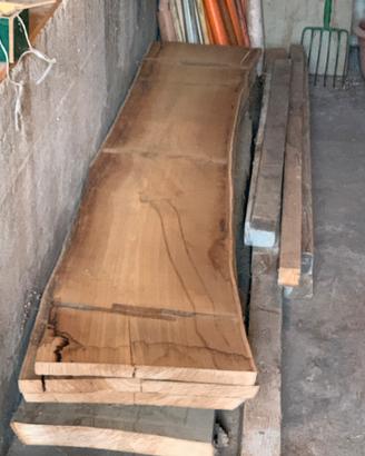 Tavoloni in castagno disponibili da subito