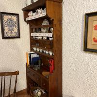 Piattiera, mobile in legno.