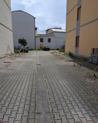 Box / Garage di 12 m² a Firenze