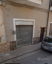 LOCALE DI 30 MQ Con SOPPALCO VARI USO