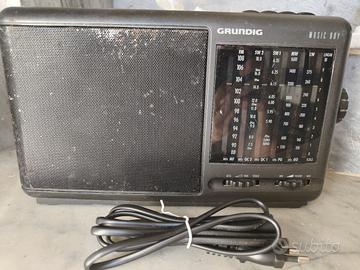 radio Grunding Music Boy 175  a 5 bande vintage