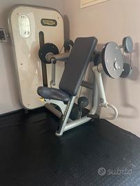 Arm curl Technogym