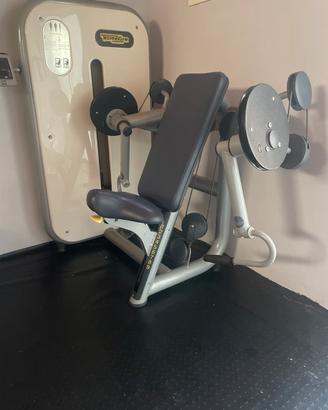Arm curl Technogym